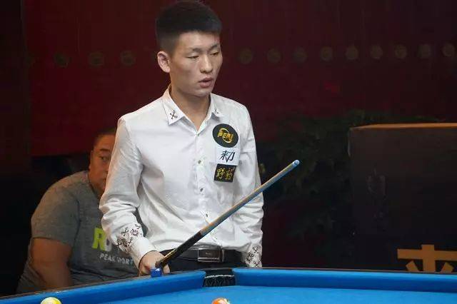 以球员为中 以球员为中