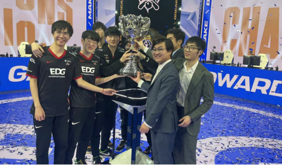 在过去的比 在过去的比