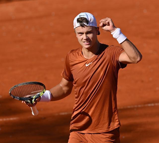 小球比赛为 小球比赛为